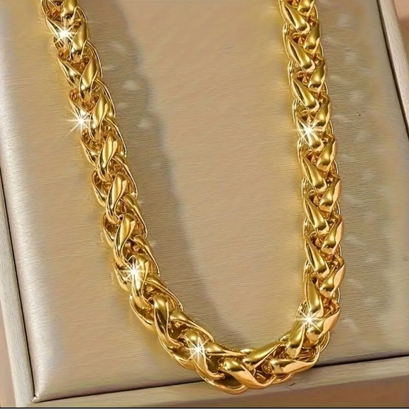 Other - NWT 20” Gold Chain Necklace Golden stainless steel chain necklace for Men